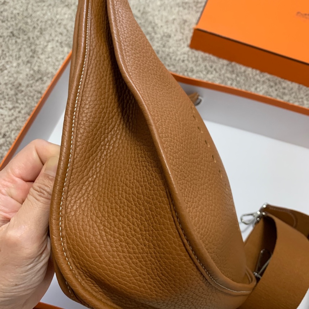 ♥️SOLD♥️Hermes Evelyne 3 GM Taurillon Clemence - Picture 4 of 8